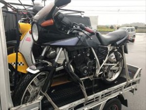 CBX125F_R